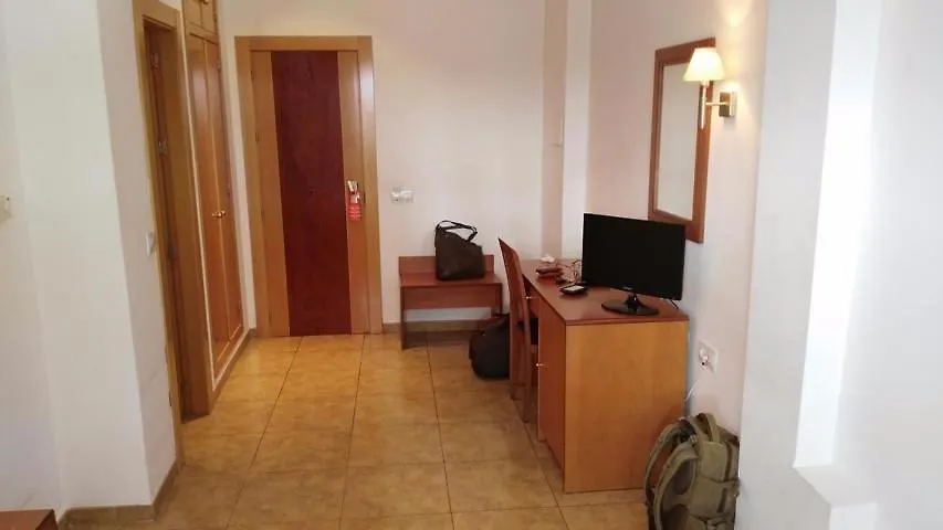 **  Marina Hotel 프랑스