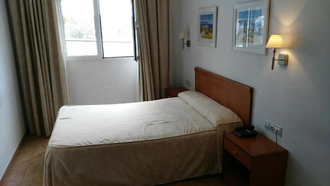 Marina Hotel 2*, 투르네푀일 프랑스